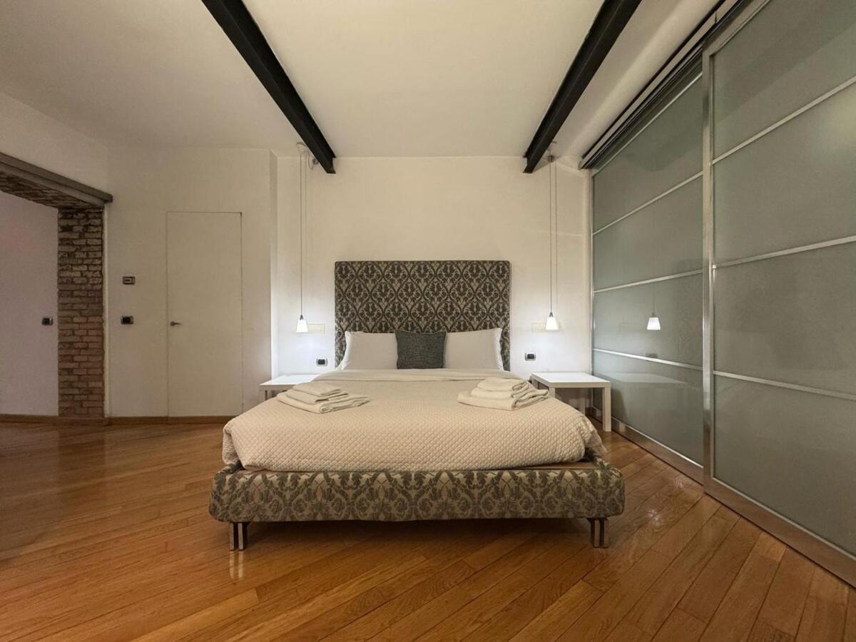 New! Renovated In Ancient Apartment Rome